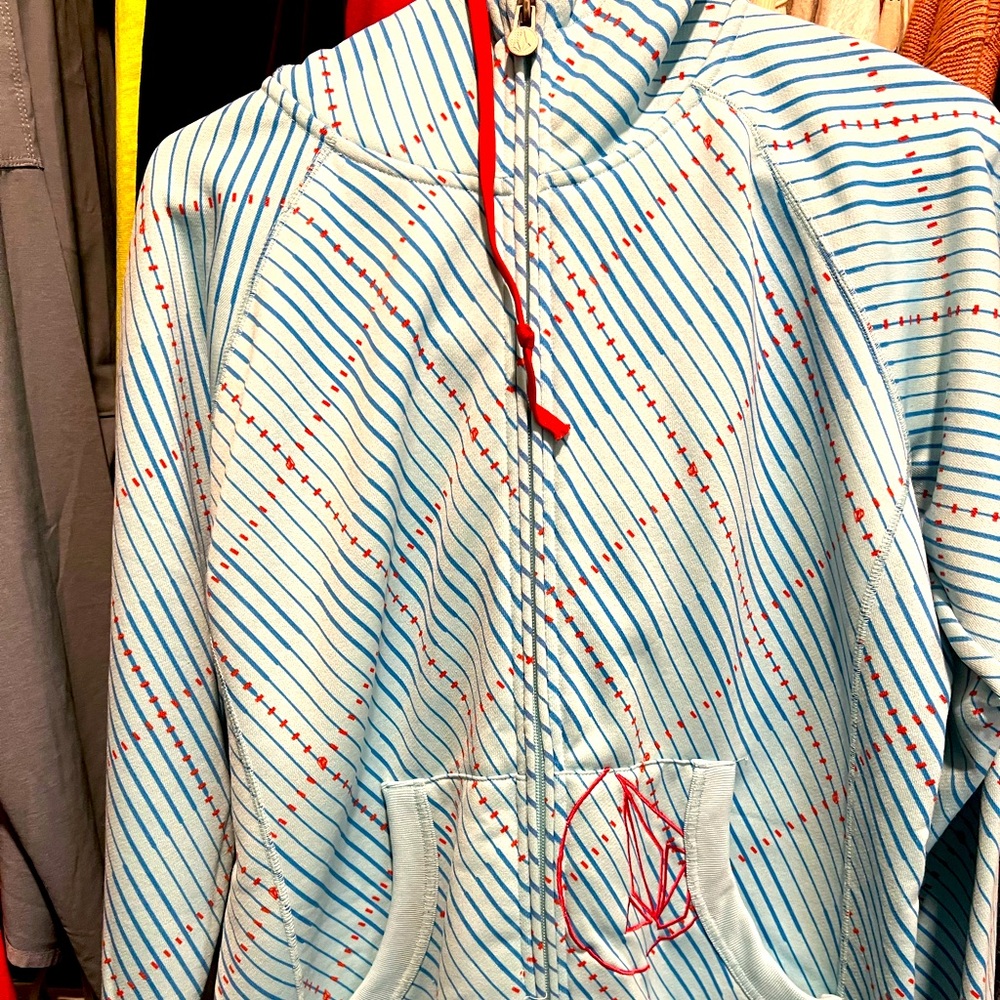 Like new! Volcom hoody